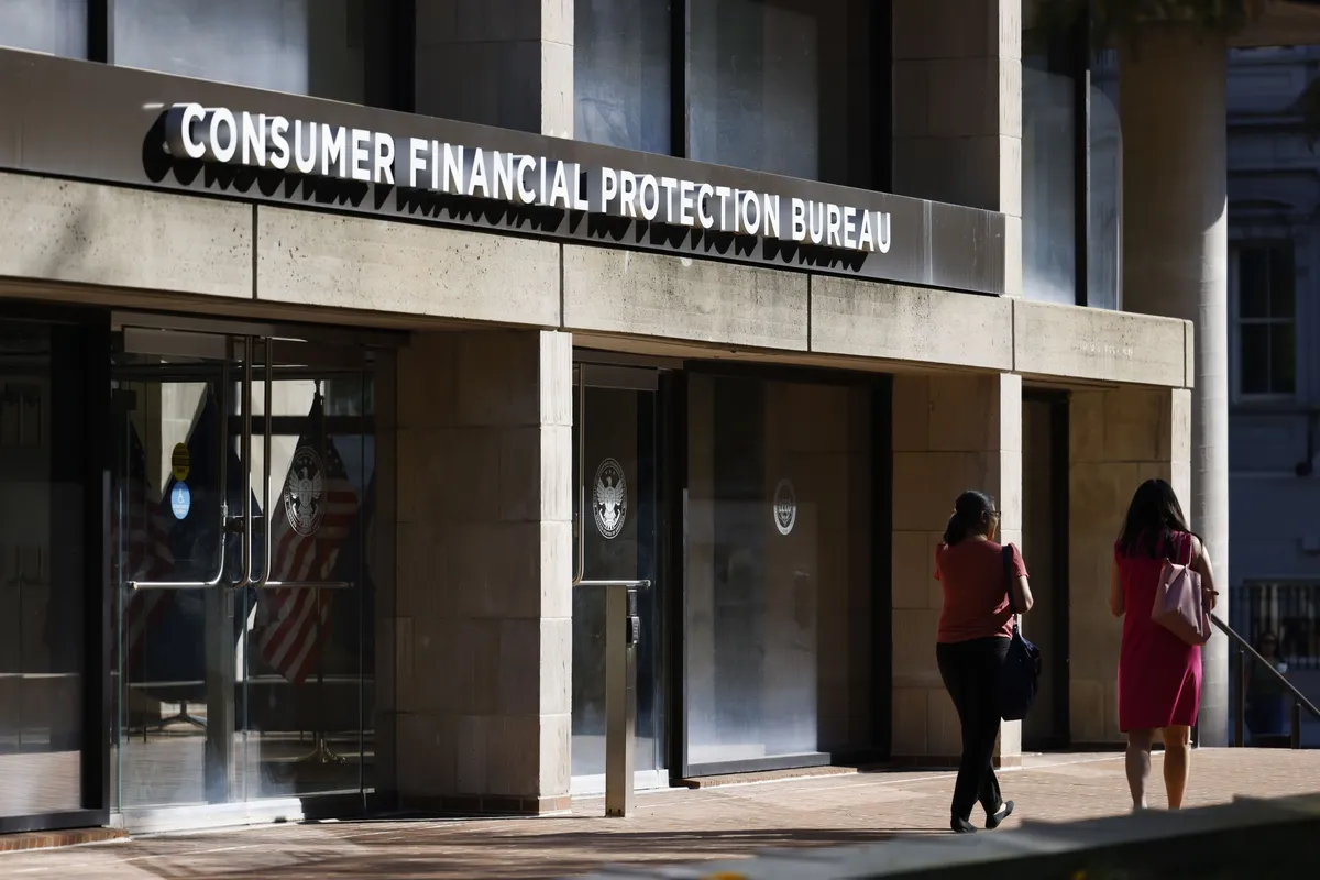 Pemotongan Gaji Pegawai Federal, Dana CFPB Diblokir dari RUU Pajak Trump